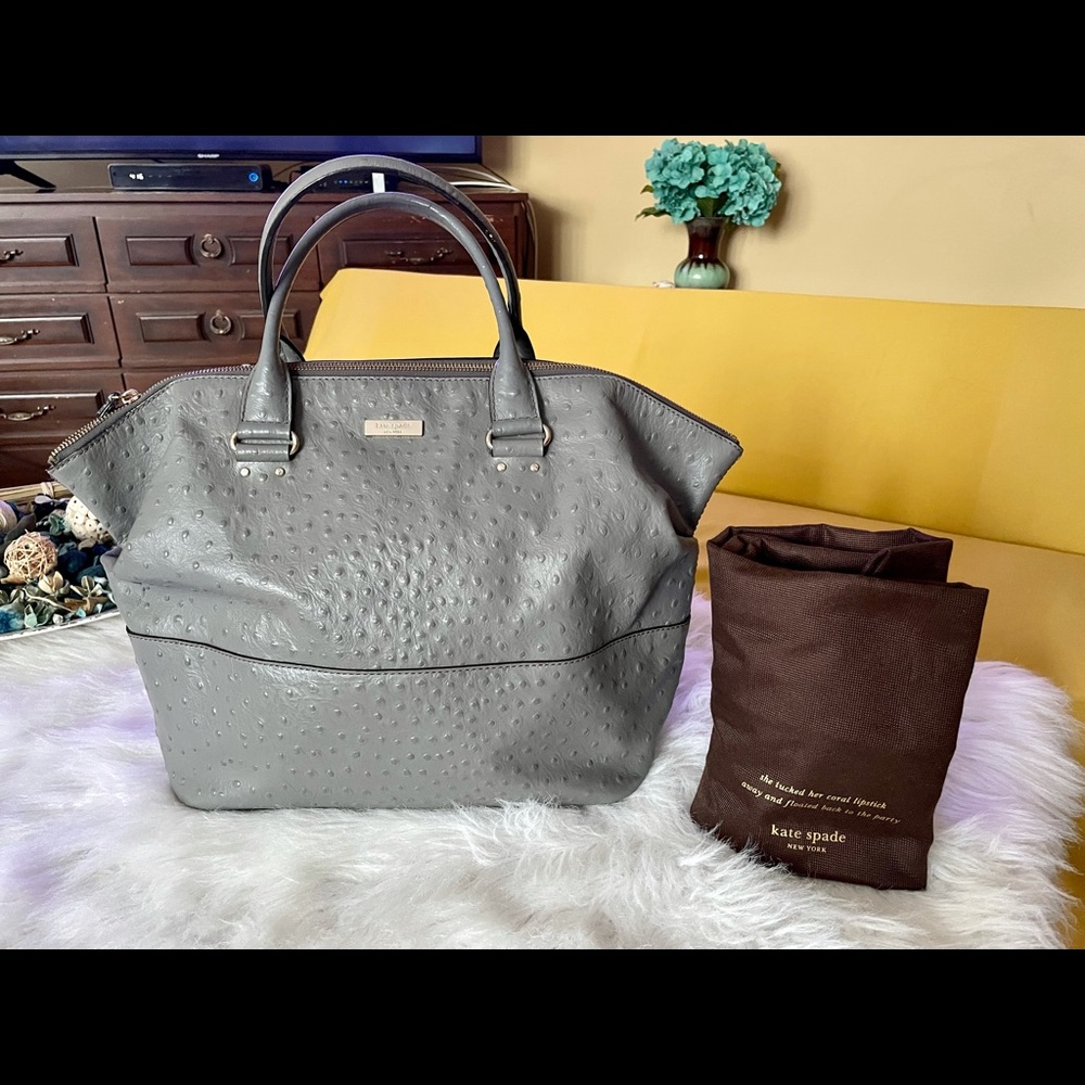 KATE SPADE New York shoulder bag🦋